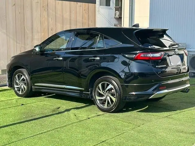 2018 Toyota Harrier Premium for Sale in Kenya by Best Cars for Sale in Kenya Ltd.