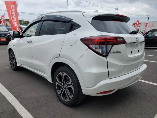 2018 Honda Vezel Z (RU3) for Sale in Kenya by Best Cars for Sale in Kenya Ltd.