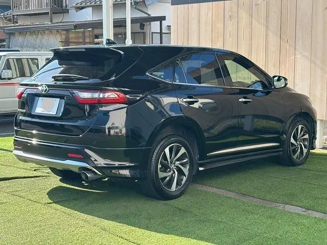 2018 Toyota Harrier Premium for Sale in Kenya by Best Cars for Sale in Kenya Ltd.