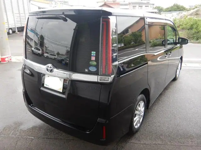 2018 Toyota Noah G for Sale in Kenya by Best Cars for Sale in Kenya Ltd.