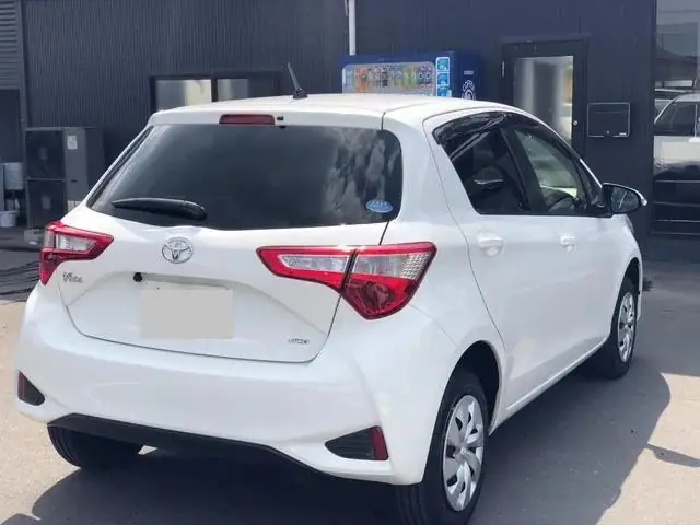 2018 Toyota Vitz for Sale in Kenya by Best Cars for Sale in Kenya Ltd.