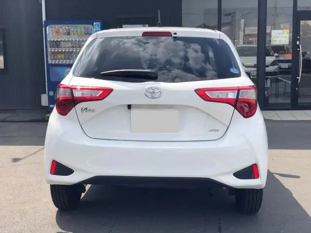 2018 Toyota Vitz for Sale in Kenya by Best Cars for Sale in Kenya Ltd.
