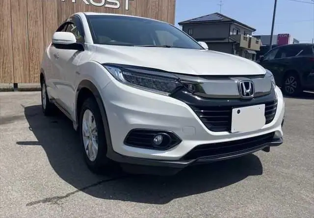2018 Honda Vezel X (RU3) for Sale in Kenya by Best Cars for Sale in Kenya Ltd.