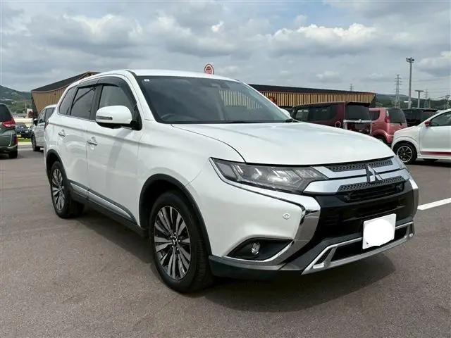2019 Mitsubishi Outlander for Sale in Kenya by Best Cars for Sale in Kenya Ltd.