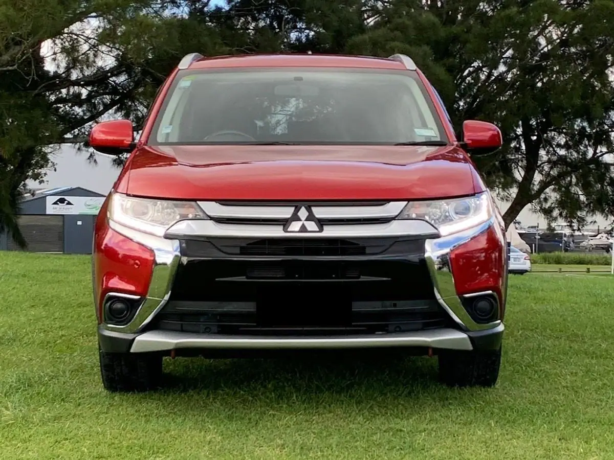 2018 Mitsubishi Outlander LS for Sale in Kenya by Best Cars for Sale in Kenya Ltd.