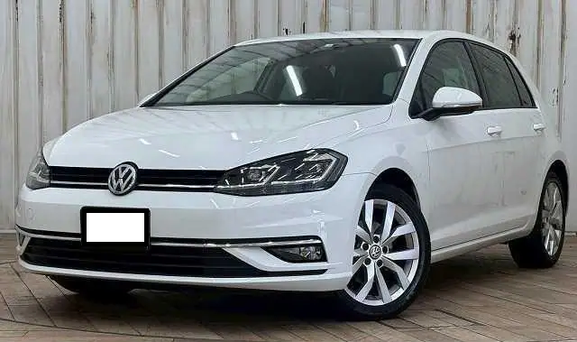 2018 VOLKSWAGEN GOLF TSI HIGHLINE for sale in Kenya by Best Cars for sale in Kenya LTD.