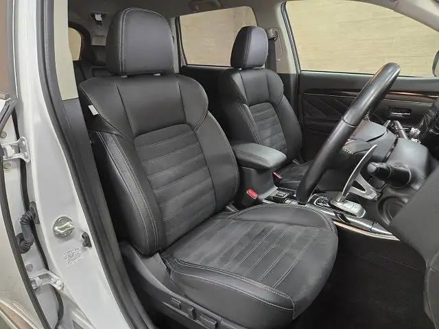2019 Mitsubishi Outlander PHEV for Sale in Kenya by Best Cars for Sale in Kenya Ltd.
