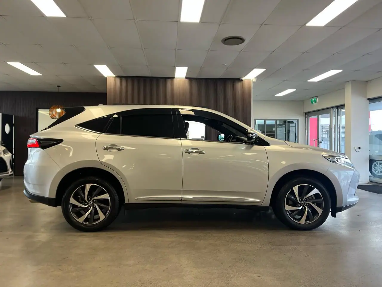 2018 Toyota Harrier (Premium) for Sale in Kenya by Best Cars for Sale in Kenya Ltd.