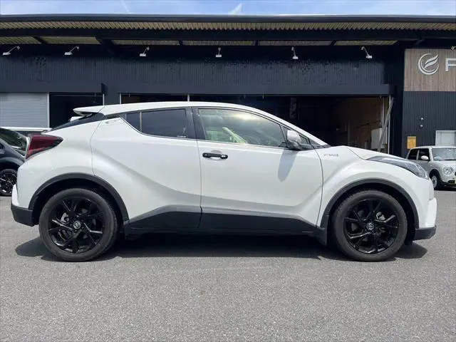 2019 Toyota C-HR G for Sale in Kenya by Best Cars for Sale in Kenya Ltd.