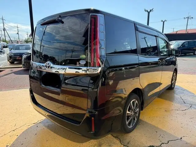 2018 Toyota Noah G for Sale in Kenya by Best Cars for Sale in Kenya Ltd.