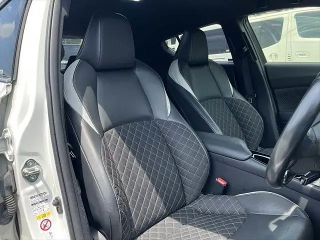 2019 Toyota C-HR G for Sale in Kenya by Best Cars for Sale in Kenya Ltd.