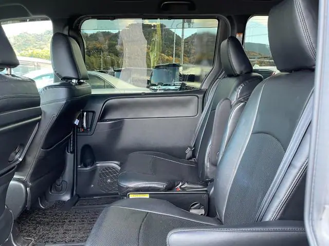 2018 Toyota Voxy ZS for Sale in Kenya by Best Cars for Sale in Kenya Ltd.