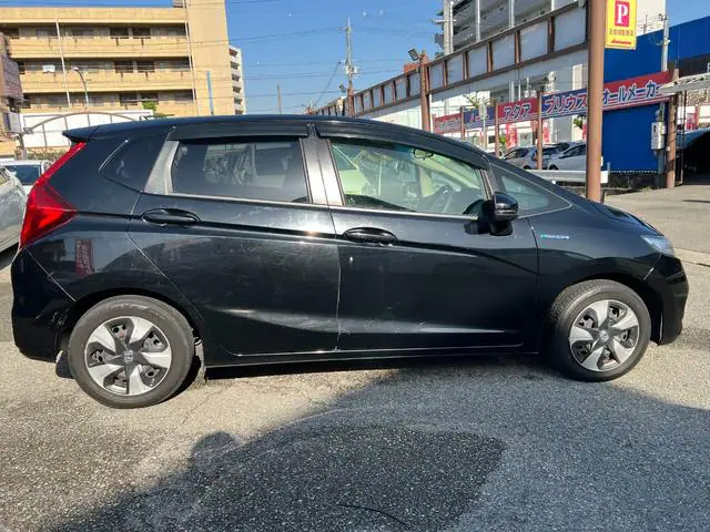 2018 Honda Fit Hybrid for Sale in Kenya by Best Cars for Sale in Kenya Ltd.