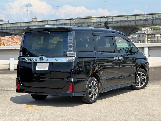 2018 Toyota Voxy ZS for Sale in Kenya by Best Cars for Sale in Kenya Ltd.