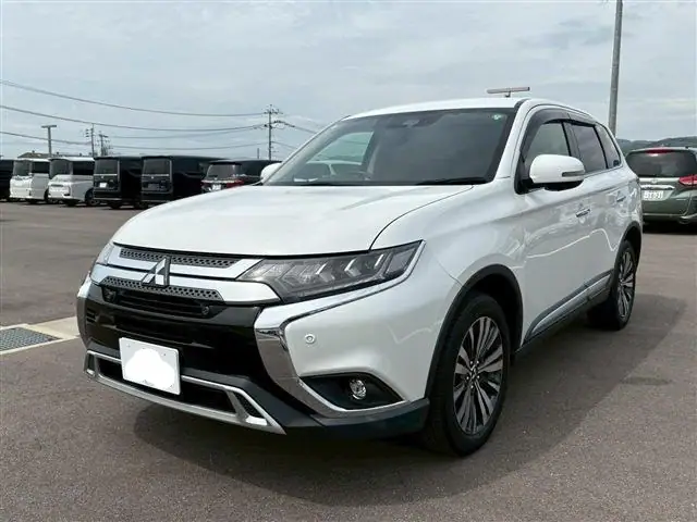2019 Mitsubishi Outlander 20G for Sale in Kenya by Best Cars for Sale in Kenya Ltd.