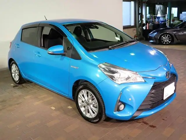 2018 Toyota Vitz Hybrid for Sale in Kenya by Best Cars for Sale in Kenya Ltd.