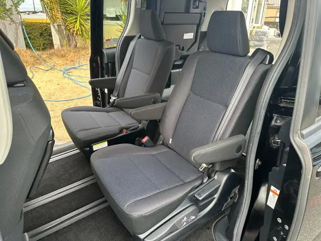2018 Toyota Noah X for Sale in Kenya by Best Cars for Sale in Kenya Ltd.