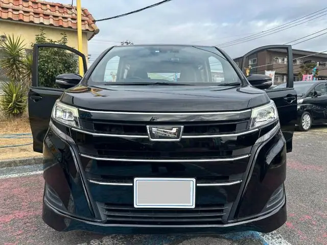 2018 Toyota Noah X for Sale in Kenya by Best Cars for Sale in Kenya Ltd.