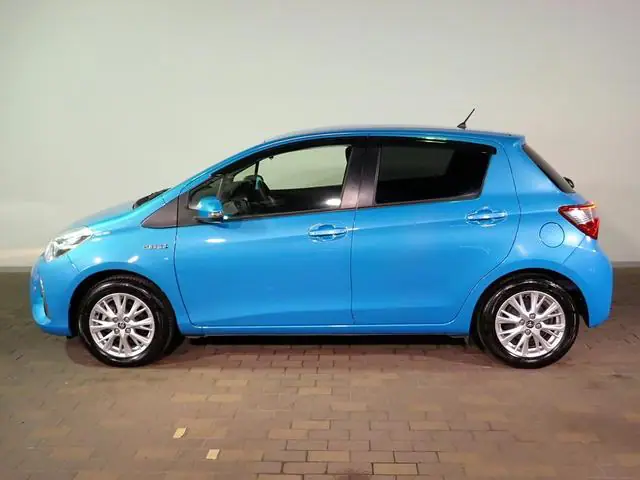 2018 Toyota Vitz hybrid for Sale in Kenya by Best Cars for Sale in Kenya Ltd.