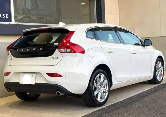 2018 Volvo V40 for Sale in Kenya by Best Cars for Sale in Kenya Ltd.