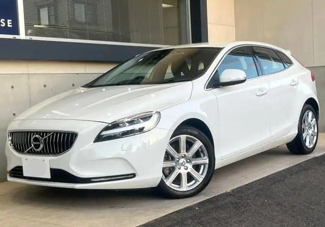 2018 Volvo V40 for Sale in Kenya by Best Cars for Sale in Kenya Ltd.