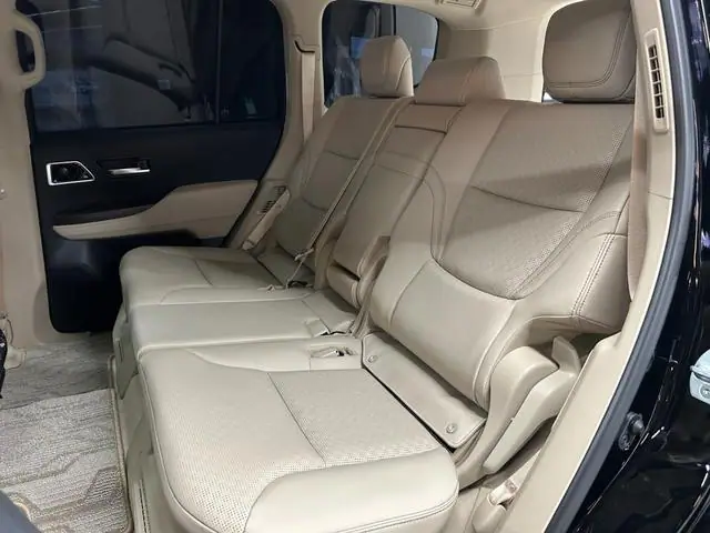 2023 Toyota Land Cruiser ZX (LC300) for Sale in Kenya by Best Cars for Sale in kenya Ltd.