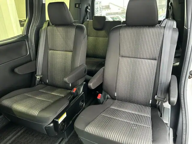 19 Toyota Voxy ZX Kirameki for Sale in Kenya by Best Cars for Sale in Kenya Ltd